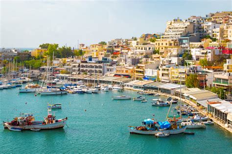 top beaches  visit  piraeus greece