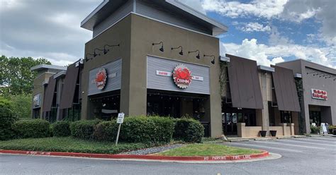 seafood bar crab 404 opening on roswell road in sandy springs atlanta