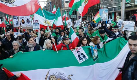hamburg tausende bei demo gegen das iran regime mopo