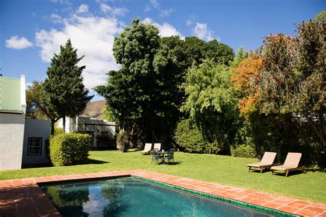 swembaddens en tuin de bergkant lodge prince albert south africa true karoo hospitality