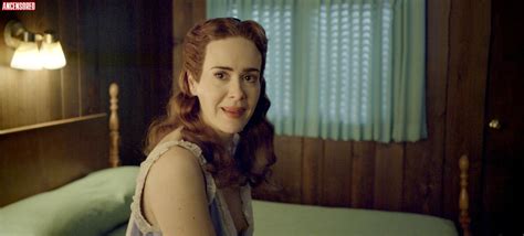 Nackte Sarah Paulson In Ratched