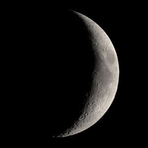 pemandangan malam hari bulan sabit foto pemandangan hd