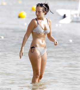 slimline tulisa shows off the results off her eat everything never exercise life plan in a