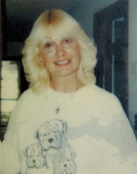 Janet L Hayward – Royer Funeral Home