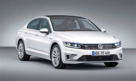 2016 volkswagen passat gets a refreshed design with notable performance