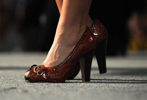 Subtle Sexism In Shots Of Sarah Palin S Shoes Popsugar