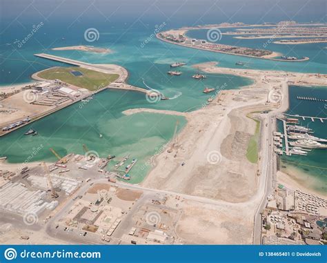 construction of an artificial island palm jumeirah with construction