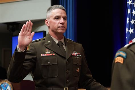 seasoned combat leader sworn   armys vice chief  staff article
