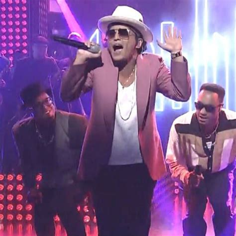mark ronson teams up with bruno mars and mystikal for snl performance gigwise