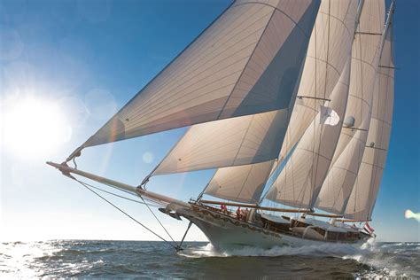 photo sailboat  sea vessel   jooinn