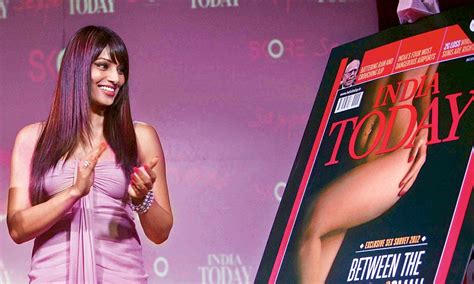 Sexy Bipasha Unveils The India Today Nielsen Survey Which Highlights