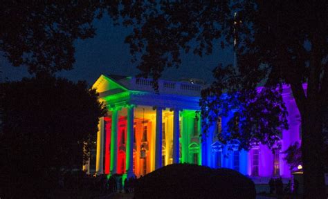 supreme court makes gay marriage legal throughout us