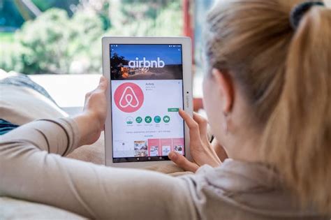 hoge raad airbnb mag aan huurders en verhuurders kosten rekenen