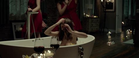 Naked Luisa Moraes In Solace
