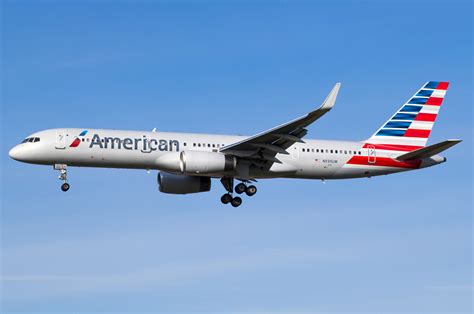 boeing   american airlines   description   plane