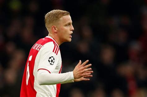 van de beek   play  ajax  set  secure  transfer  man utd