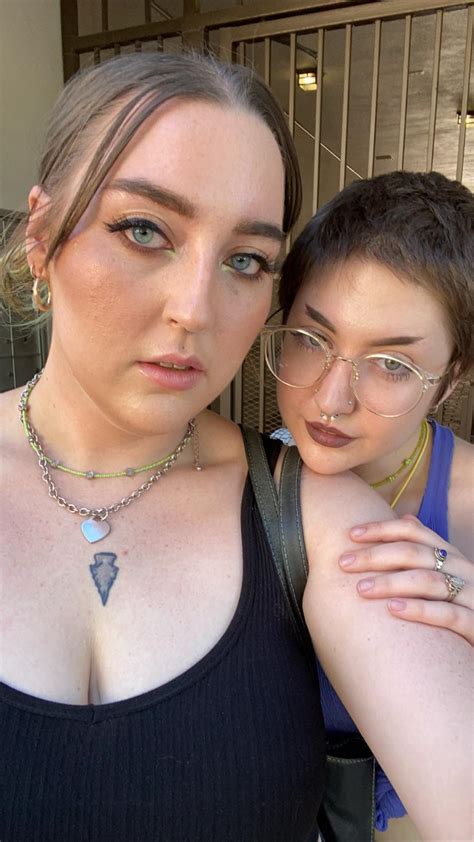 to commemorate coming out as a lesbian recently here s me and my hot