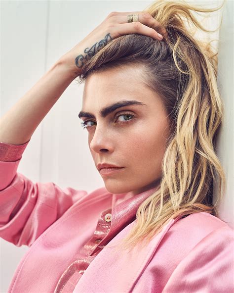 Cara Delevingne On Her Pansexual Identity Fiona Apple And Pride