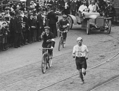 scenes from the 1908 london olympic marathon ~ vintage everyday