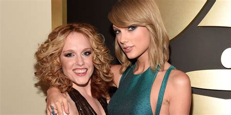 Taylor Swift S Best Friend Abigail Anderson Is Engaged