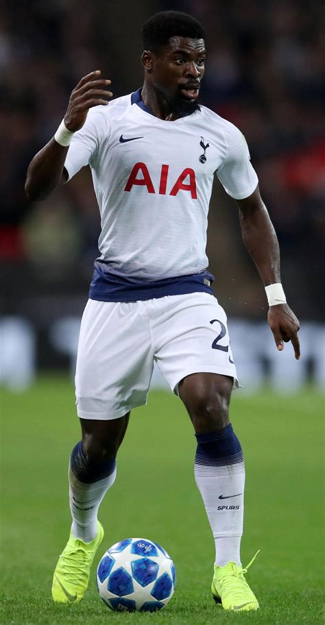 tottenham right back aurier s girlfriend accused of sex tape blackmail