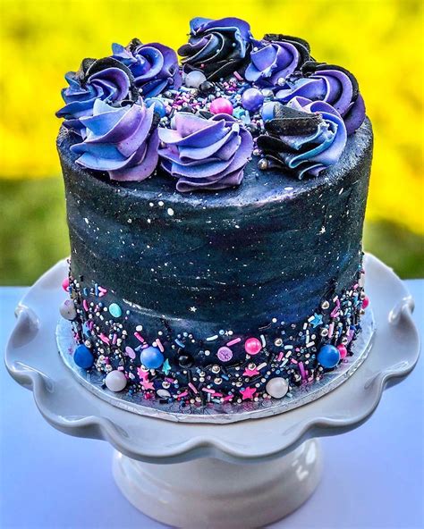 galaxy themed cake 🎂 moist chocolate with vanilla buttercream