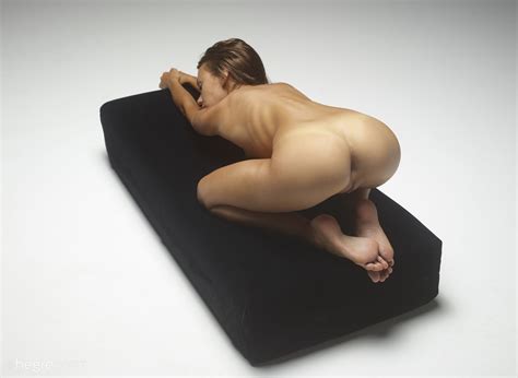Karina In Momumental Nudes By Hegre Art 12 Photos