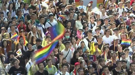 Taiwan Votes To Legalize Same Sex Marriage Youtube