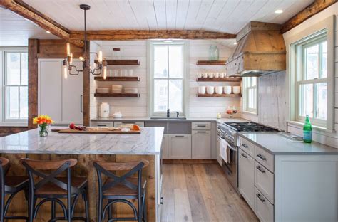cabin kitchens design essentials  inspiration