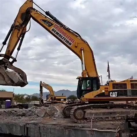 cat excavator video heavy construction equipment heavy equipment construction equipment