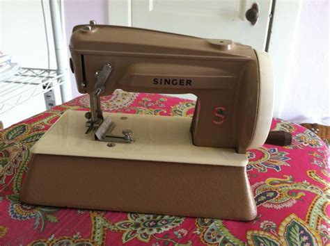 quilt barn toy singer sewing machine