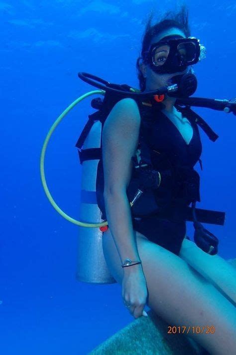 Erg Mooie Duiker Leuk 0002566 In 2020 Underwater Fun Scuba Diving