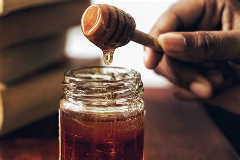 top  benefits  eating honey