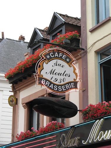 france lille aux moules restaurant   giant musse flickr