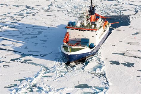 icebreakers set sail  multi national research expedition  central arctic baird maritime