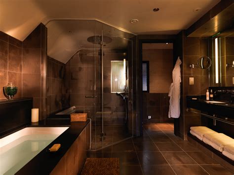 22 Masculine Bathroom Designs
