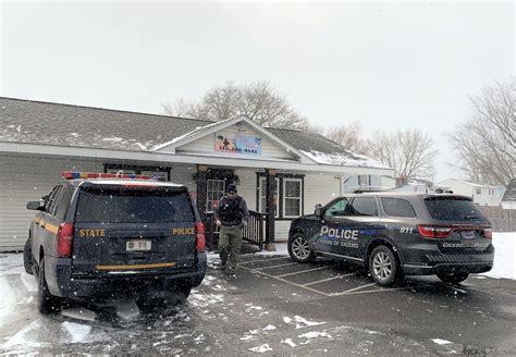 police raid spa  cicero  reports business  selling sex