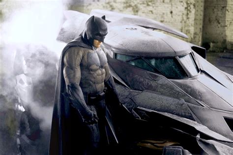 Sneak Peek Batman V Superman Dawn Of Justice Teaser