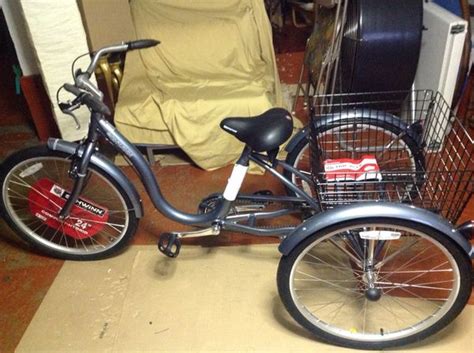 brand  schwinn meridian adult tricycle  sale  chicago il offerup