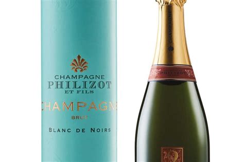 aldi launch  premium champagne   price  waitrose  shoppers rave   bizz