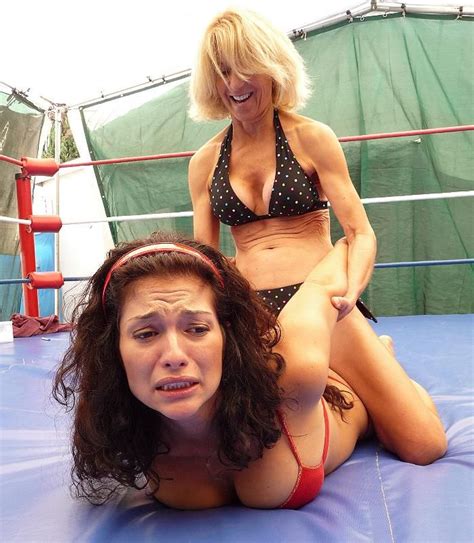 billie vs frankie zappitelli female wrestling submissions pinterest