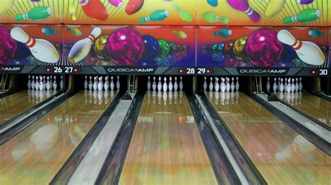 bowling alley owner dies  stuck  pinsetter