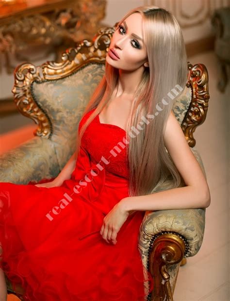 real moscow escort girl with blonde hair annabel moscow