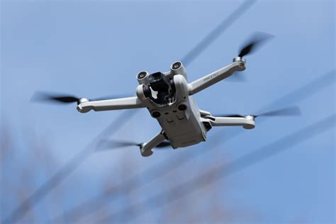 le nouveau drone mini  pro de dji atteint le point ideal de la photographie aerienne crastnet