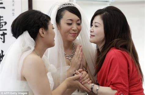 lesbian couple celebrate taiwan s first buddhist same sex