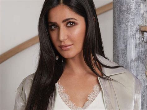 katrina kaif says she doesn t know what it is to date somebody