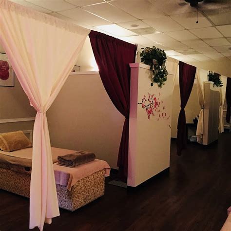 lee foot relax foot massage parlor  houston