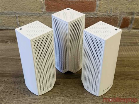 linksys velop router hands  mesh wi fi   future mobilesyrup