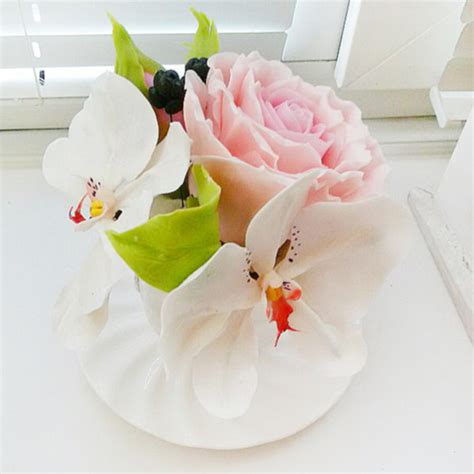 Artificial Flower Arrangement With Pink Rose And White