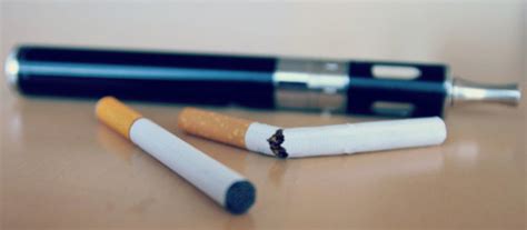 vaping  smoking cigarettes differences